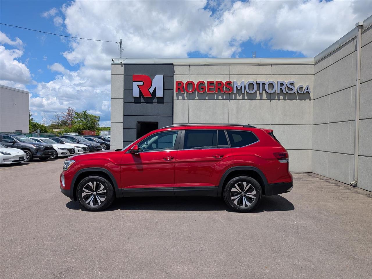 2024 Volkswagen Atlas AWD - LEATHER - REV CAM - TECH FEATS Photo