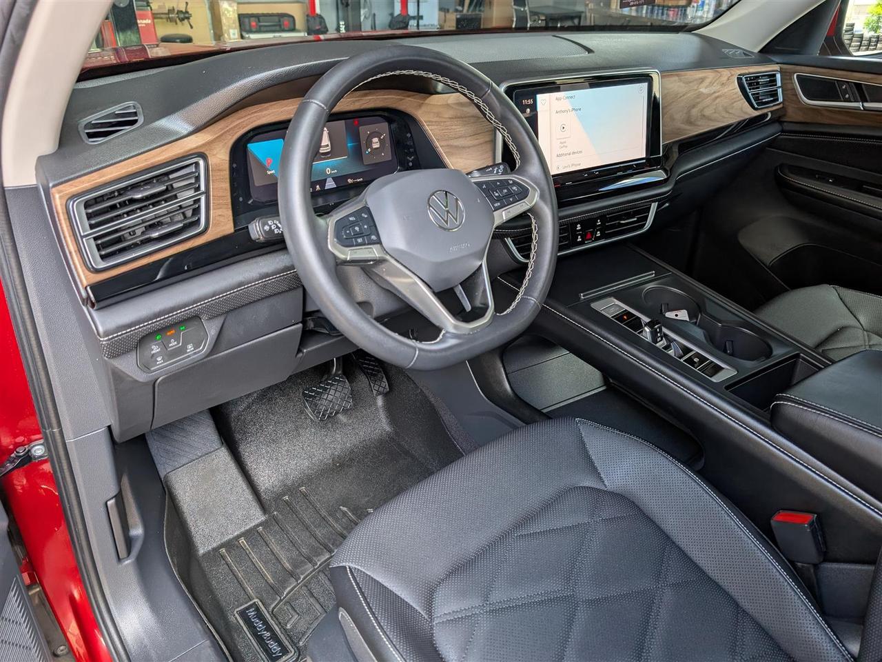 2024 Volkswagen Atlas AWD - LEATHER - REV CAM - TECH FEATS Photo