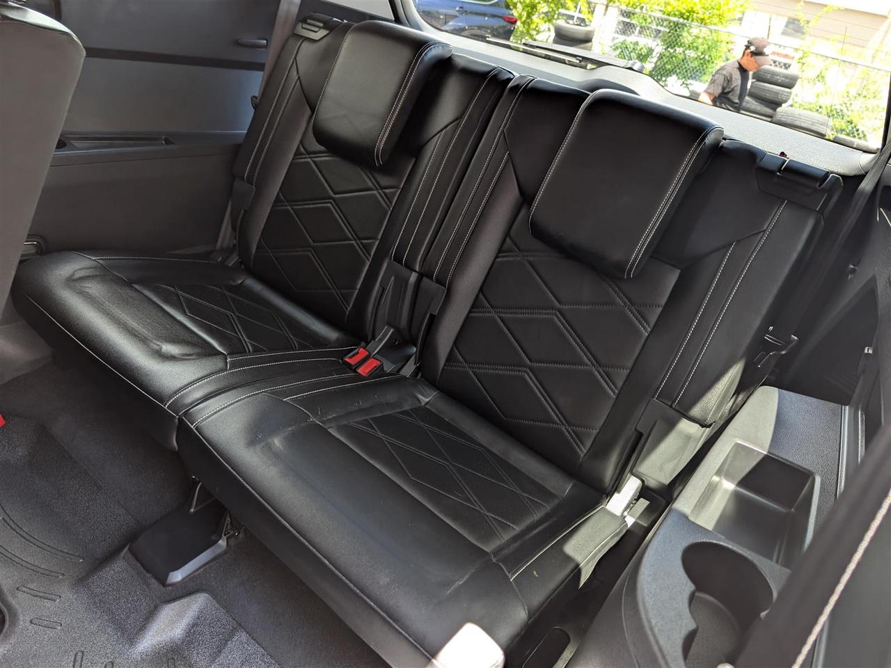 2024 Volkswagen Atlas AWD - LEATHER - REV CAM - TECH FEATS Photo