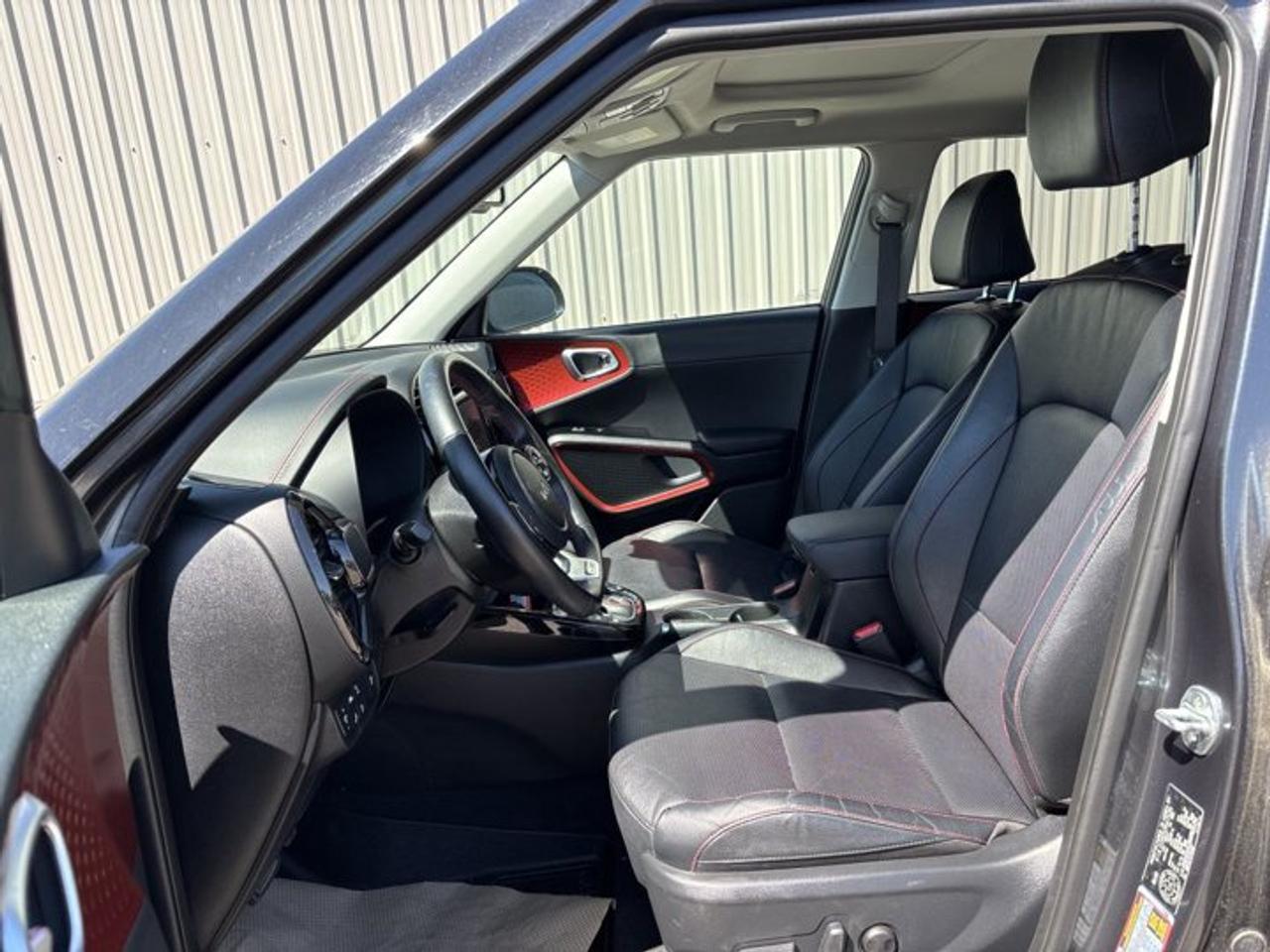 2022 Kia Soul GT-Line Limited | No Accidents | Leather Seats Photo