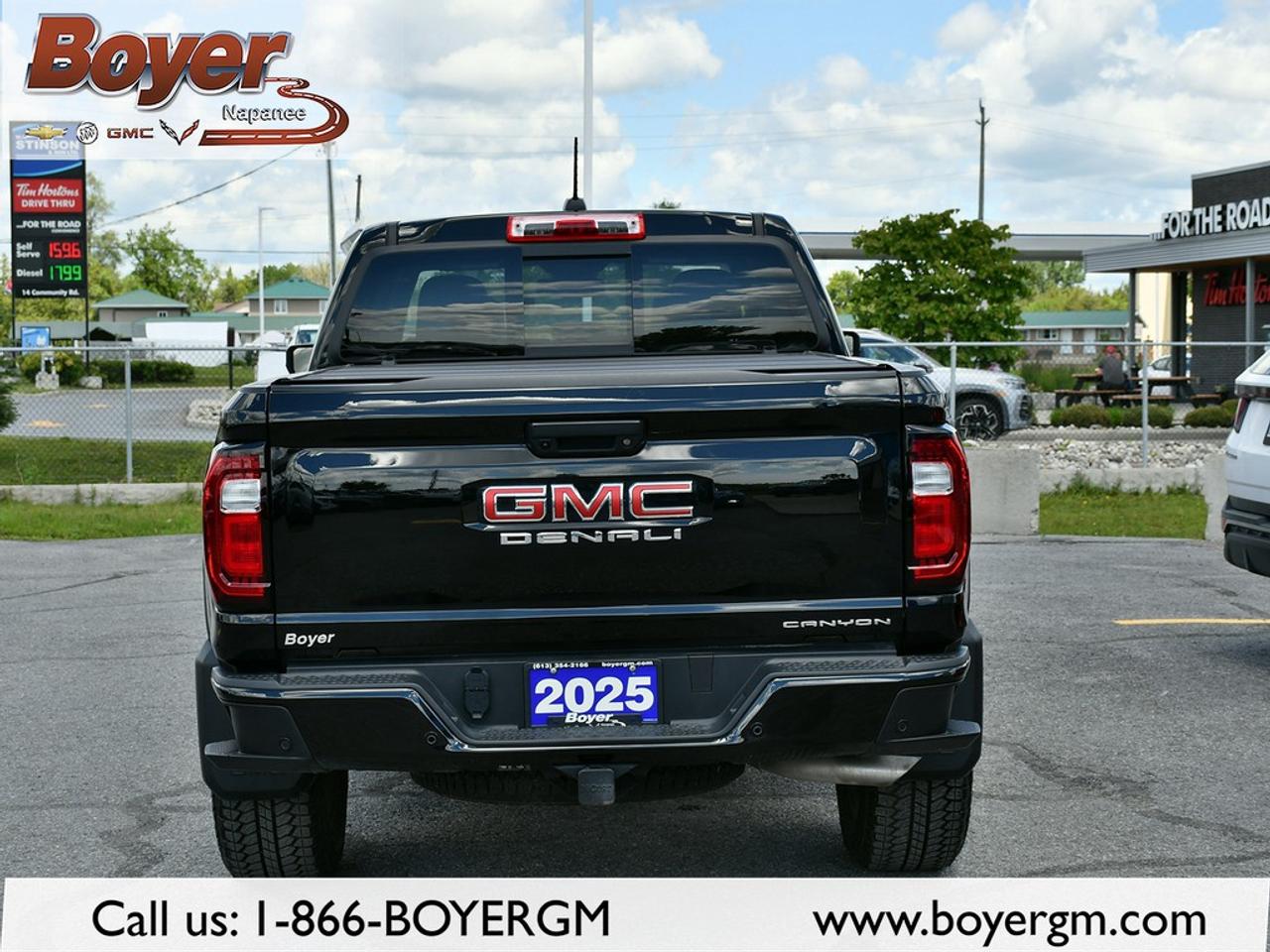 2025 GMC Canyon Crew Cab Short Box 4-Wheel Drive Denali Photo