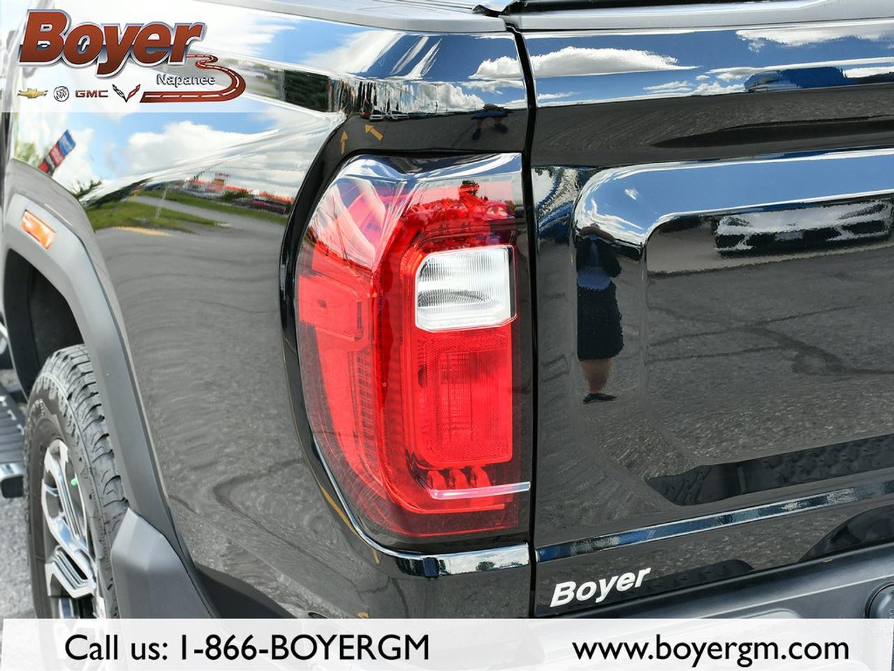 2025 GMC Canyon Crew Cab Short Box 4-Wheel Drive Denali Photo