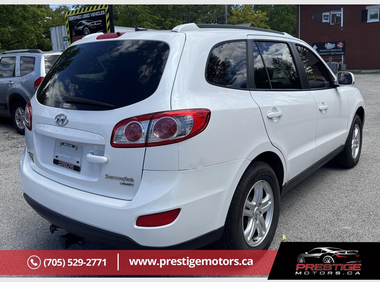 2011 Hyundai Santa Fe GLS Photo