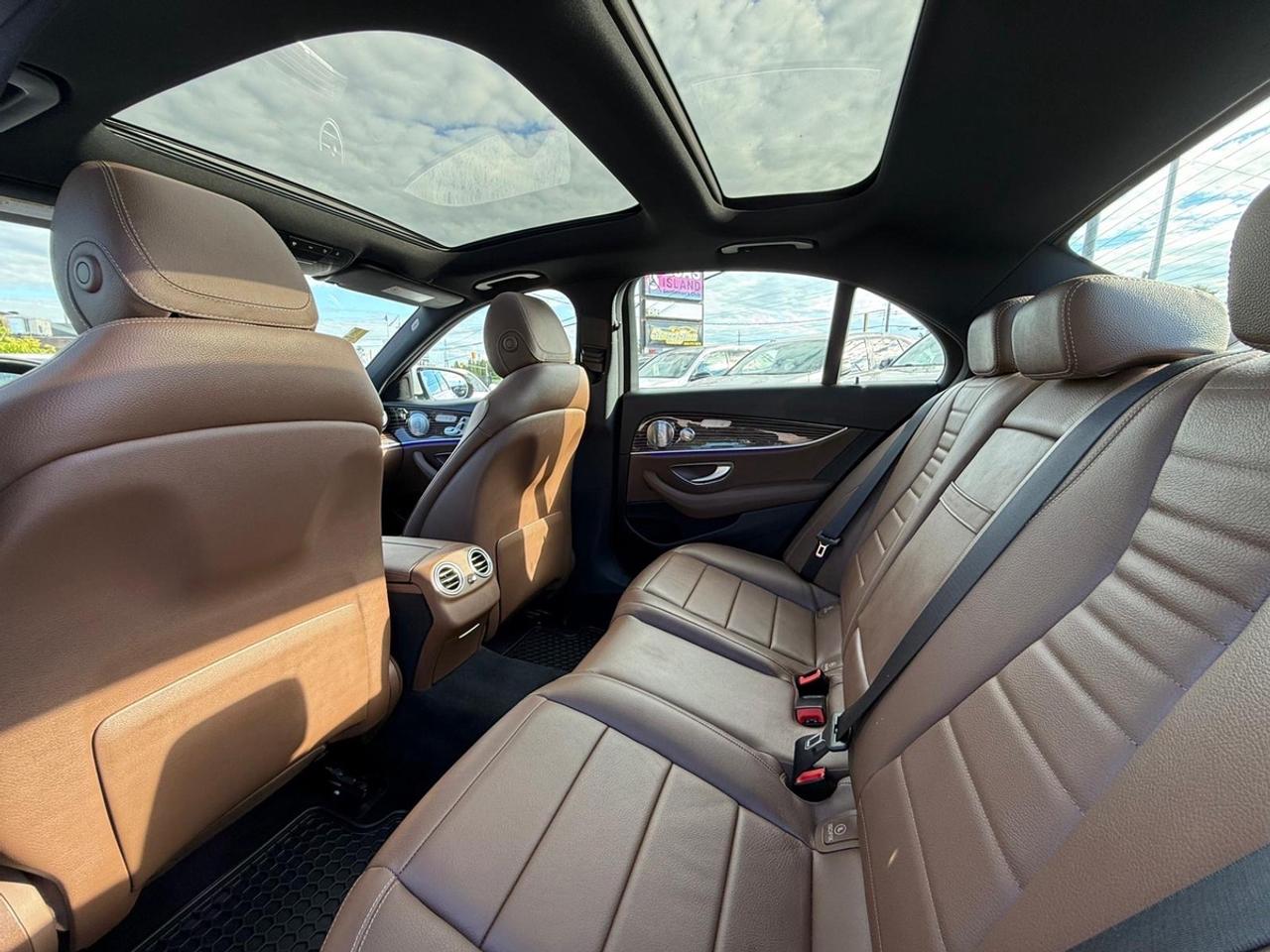 2017 Mercedes-Benz E-Class E400 Photo