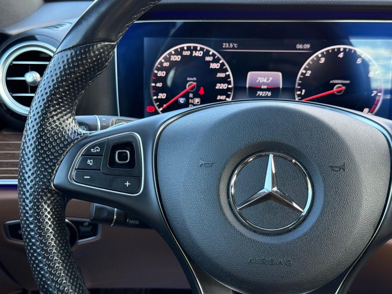 2017 Mercedes-Benz E-Class E400 Photo