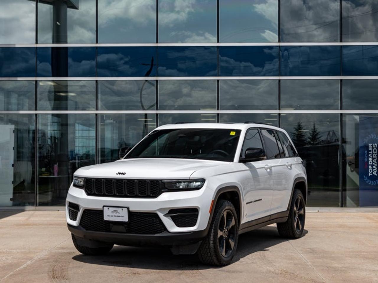 2023 Jeep Grand Cherokee Altitude Photo