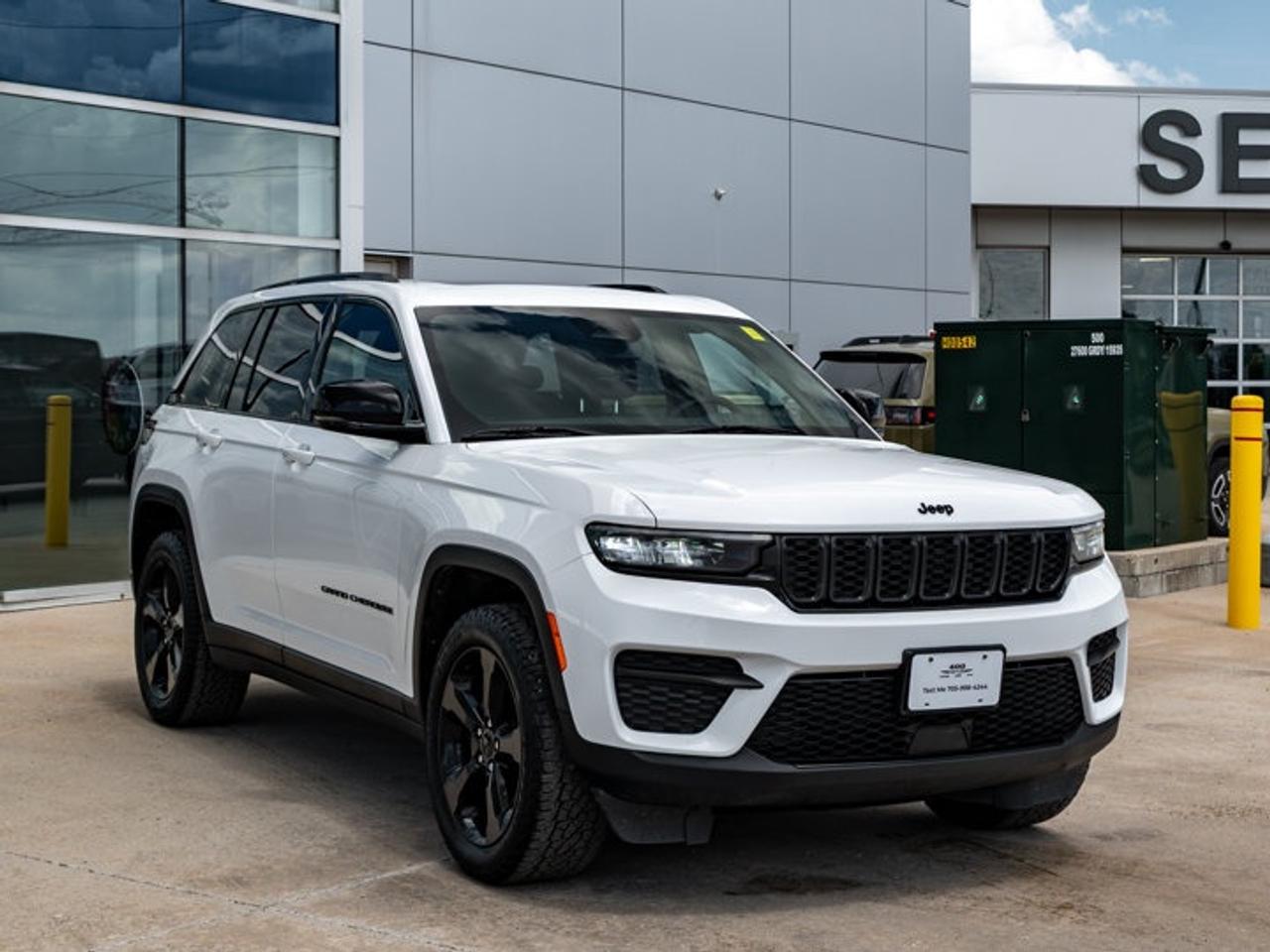 2023 Jeep Grand Cherokee Altitude Photo
