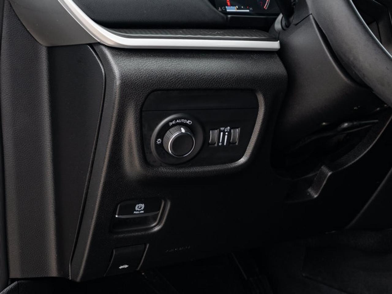 2023 Jeep Grand Cherokee Altitude Photo