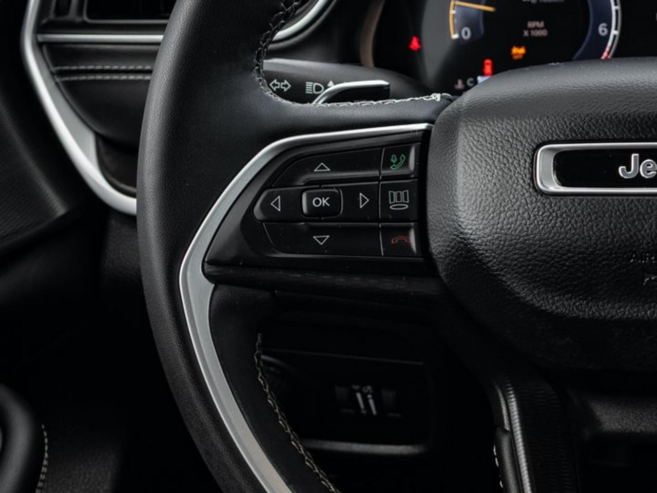 2023 Jeep Grand Cherokee Altitude Photo