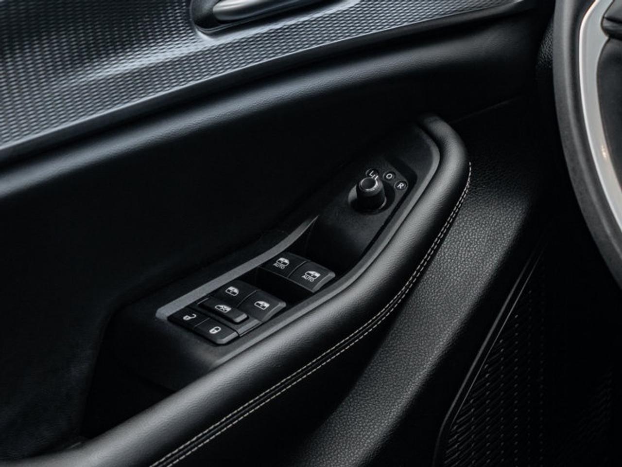 2023 Jeep Grand Cherokee Altitude Photo