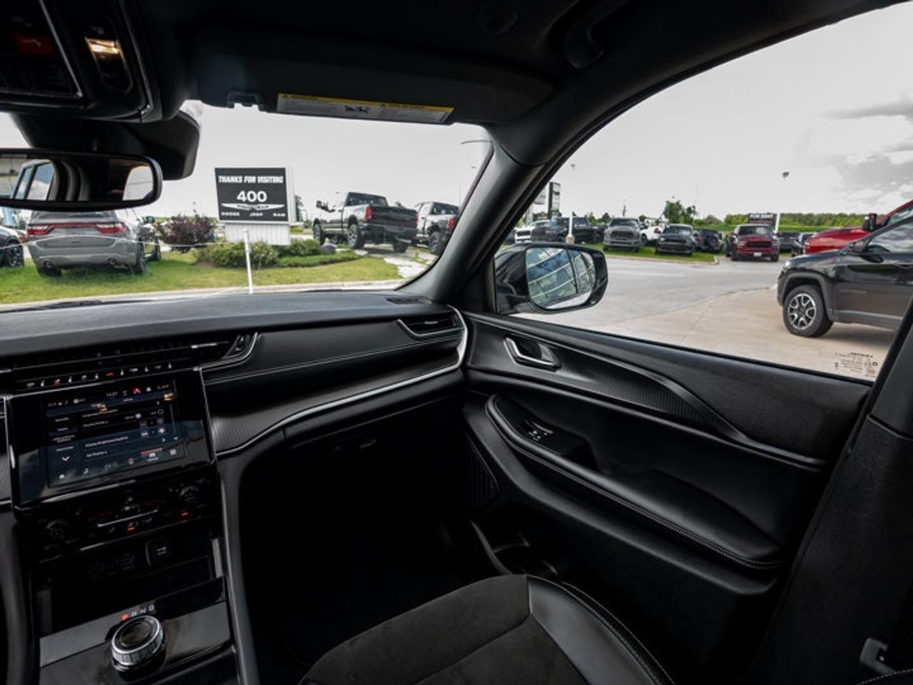2023 Jeep Grand Cherokee Altitude Photo