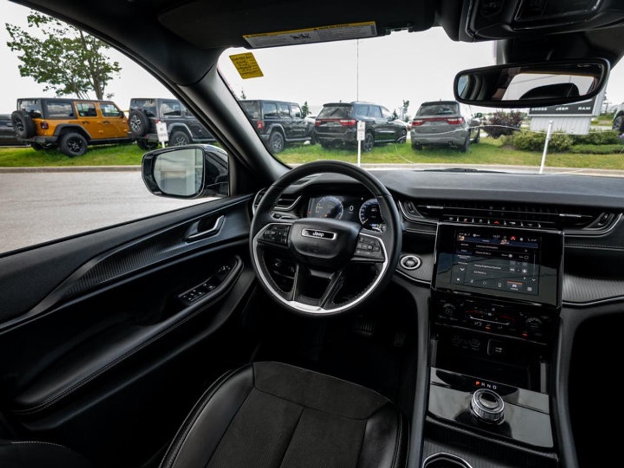 2023 Jeep Grand Cherokee Altitude Photo