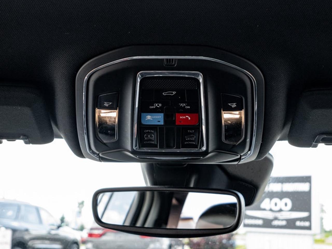 2023 Jeep Grand Cherokee Altitude Photo