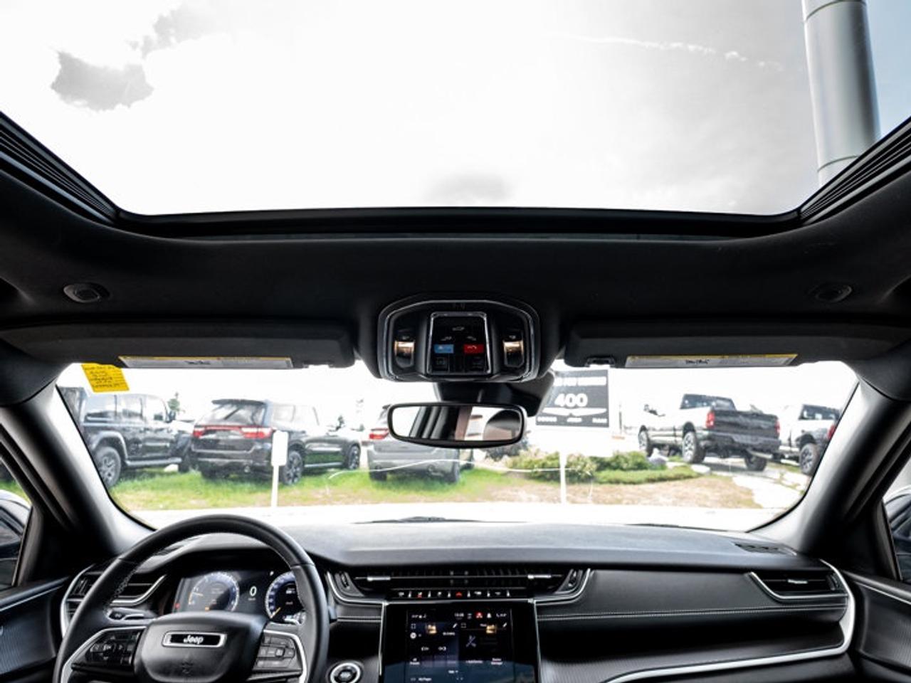 2023 Jeep Grand Cherokee Altitude Photo