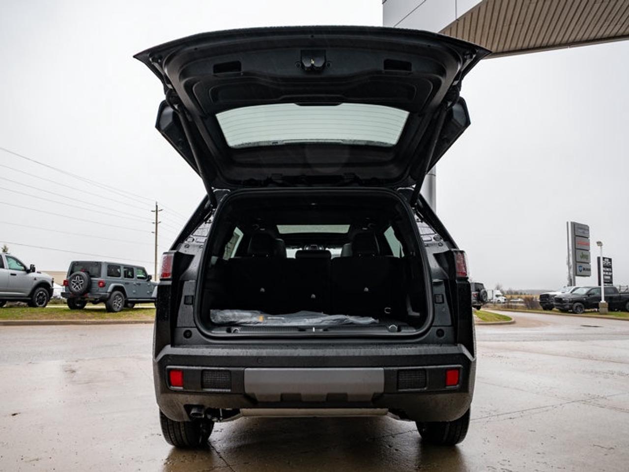 2026 Jeep Cherokee Limited Photo