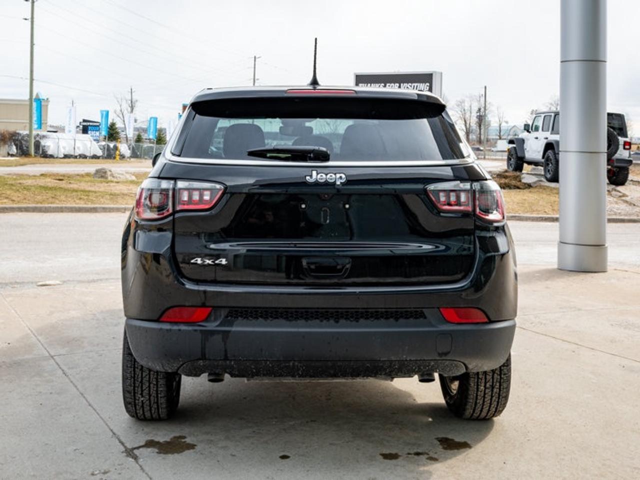 2025 Jeep Compass Sport Photo
