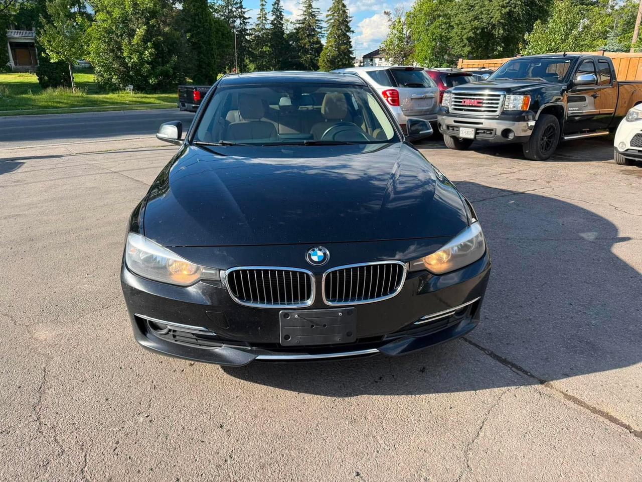2015 BMW 3 Series 4dr Sdn 320i xDrive AWD Photo