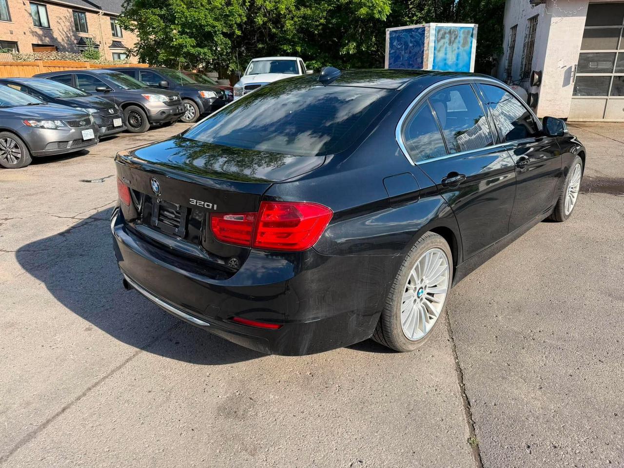 2015 BMW 3 Series 4dr Sdn 320i xDrive AWD Photo