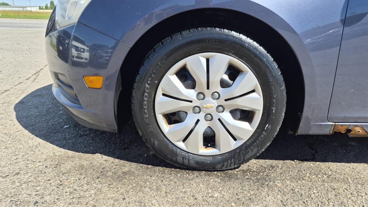 2013 Chevrolet Cruze AS IS SPECIAL, LT Turbo, DRIVES GREAT, 1.4L Photo