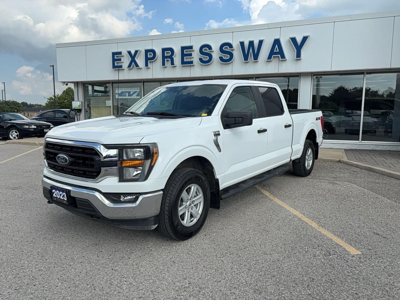 2023 Ford F-150 SUPERCREW, LONG BOX WITH 3.5L ECOBOOST! TOW PACK! Photo