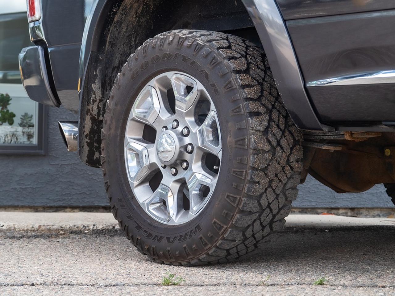 2018 RAM 3500 Limited 4x2 Mega Cab 6'4" Box Photo24