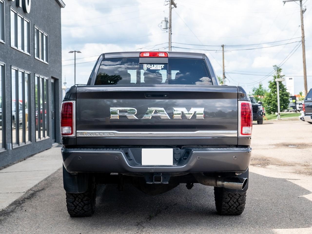 2018 RAM 3500 Limited 4x2 Mega Cab 6'4" Box Photo27