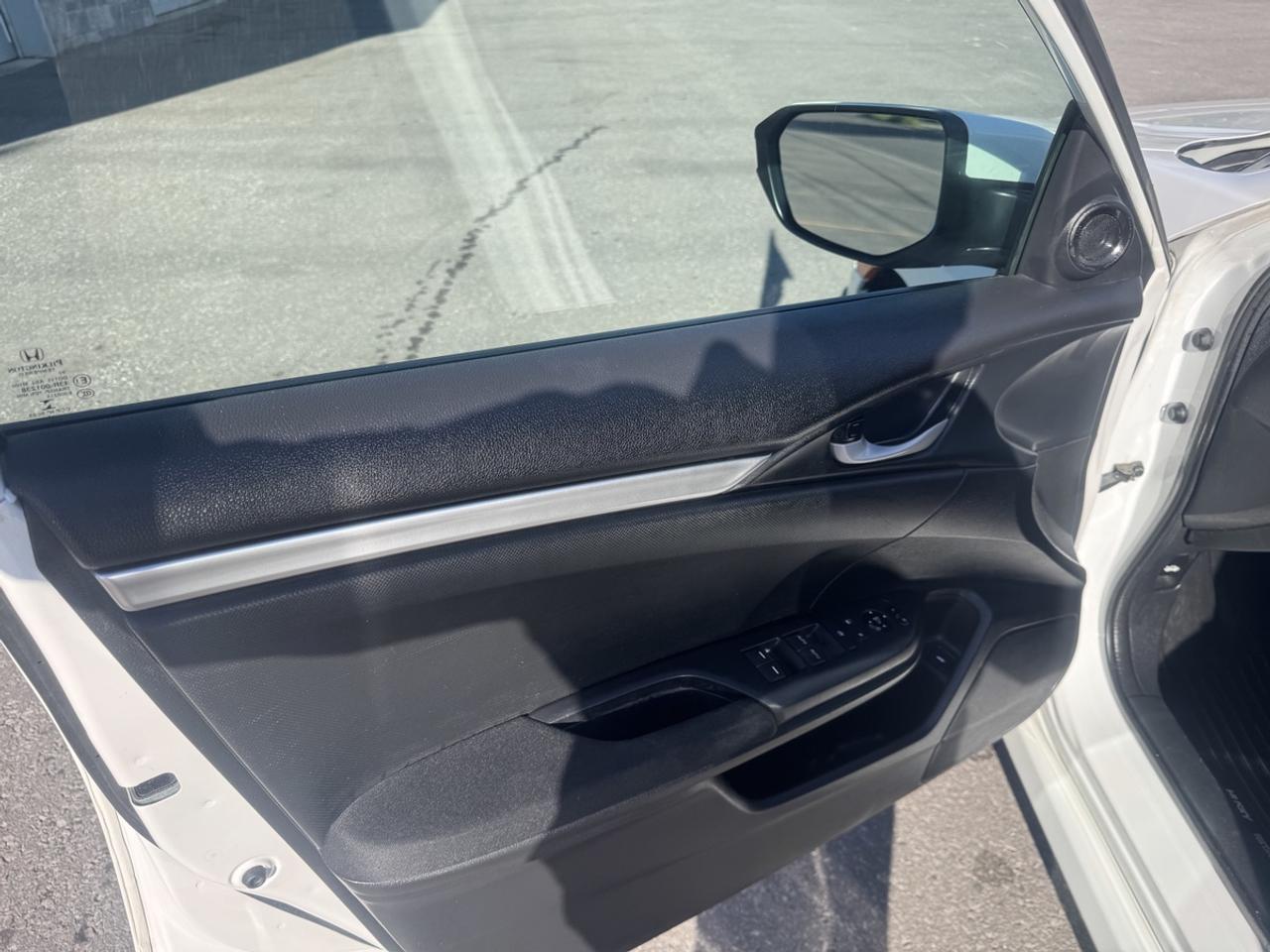 2017 Honda Civic LX Photo