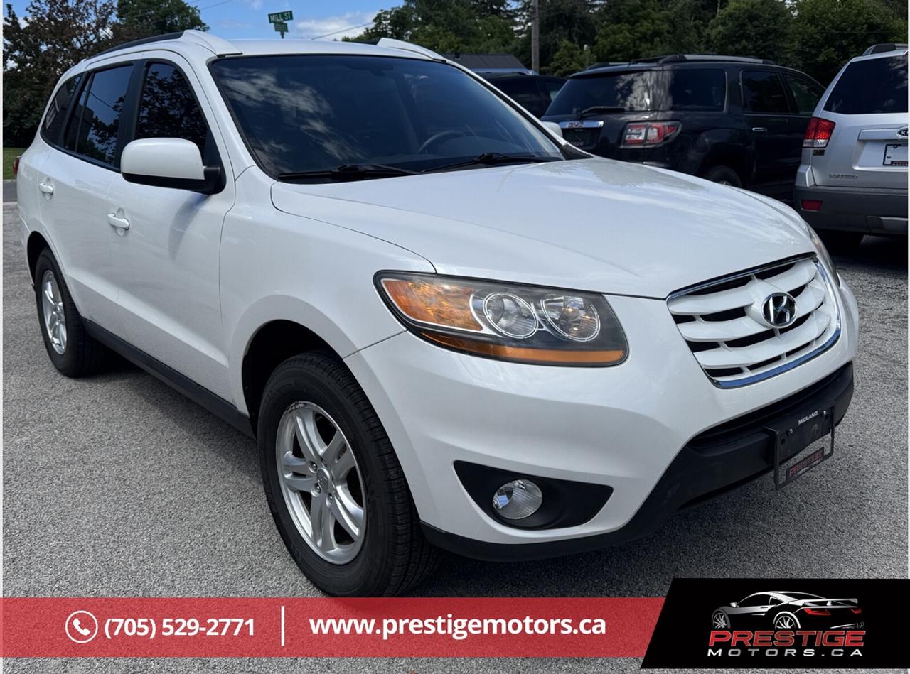 2011 Hyundai Santa Fe GLS Photo