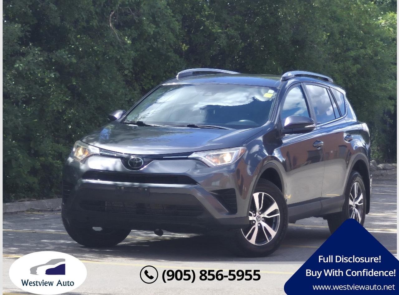 2018 Toyota RAV4 LE Photo0