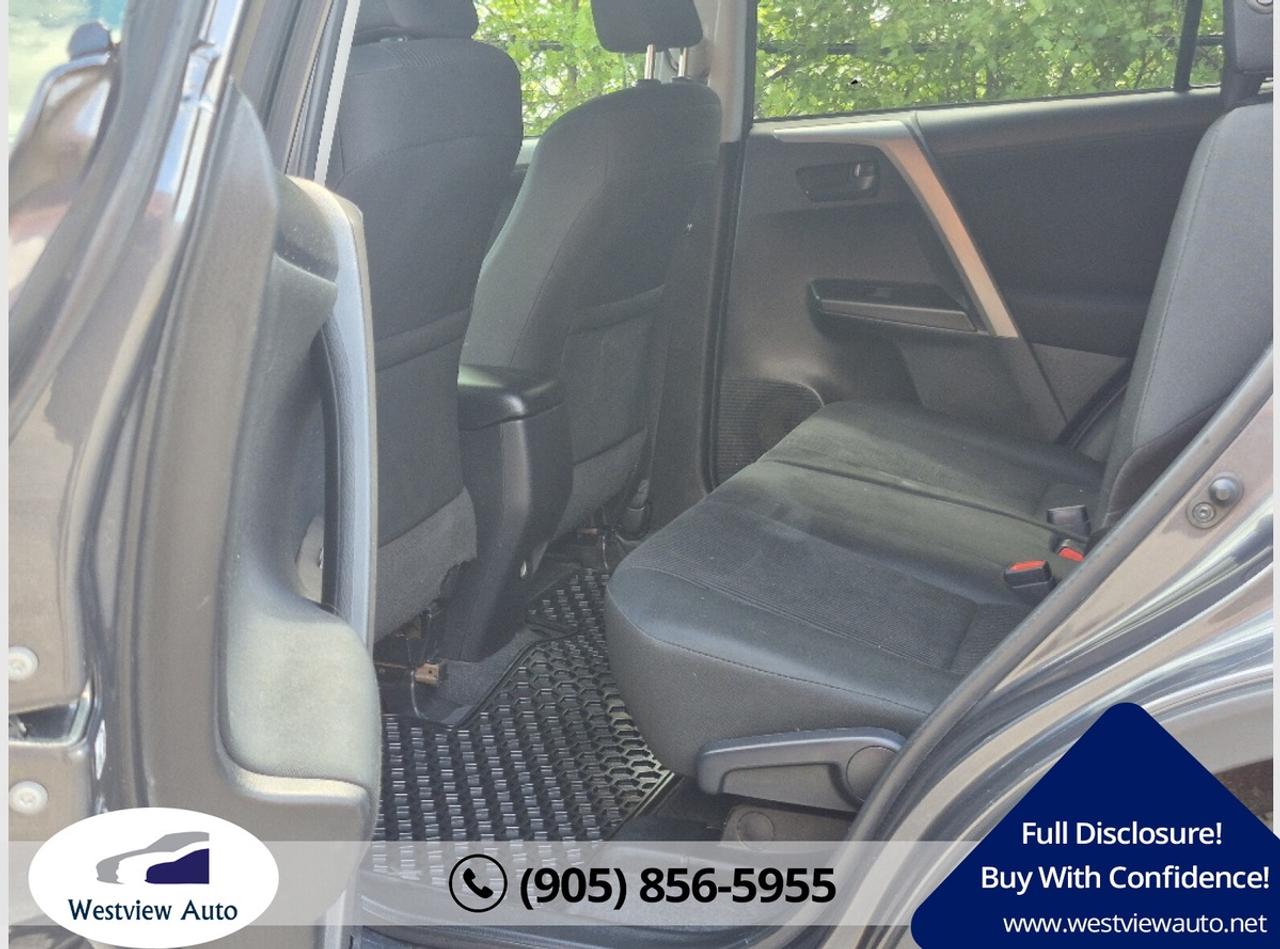 2018 Toyota RAV4 LE Photo