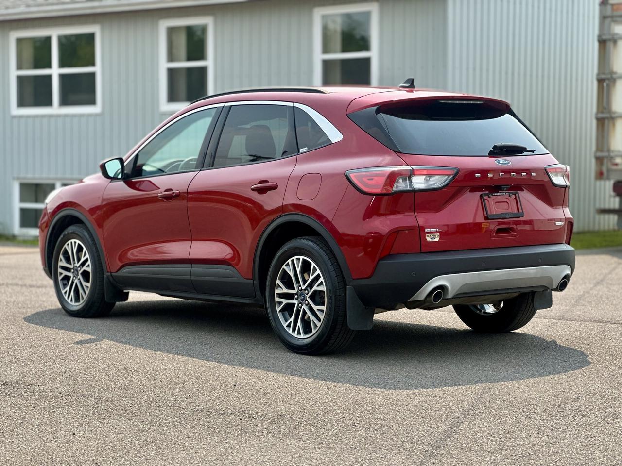 2020 Ford Escape SEL AWD W/NEW REAR BRAKE PADS/ROTORS Photo3