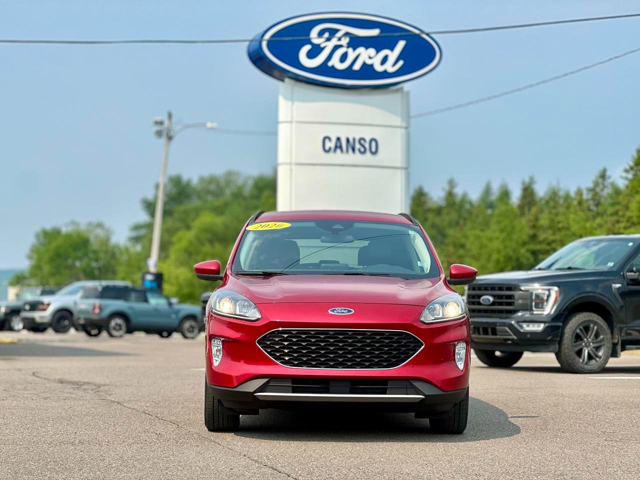 2020 Ford Escape SEL AWD W/NEW REAR BRAKE PADS/ROTORS Photo1