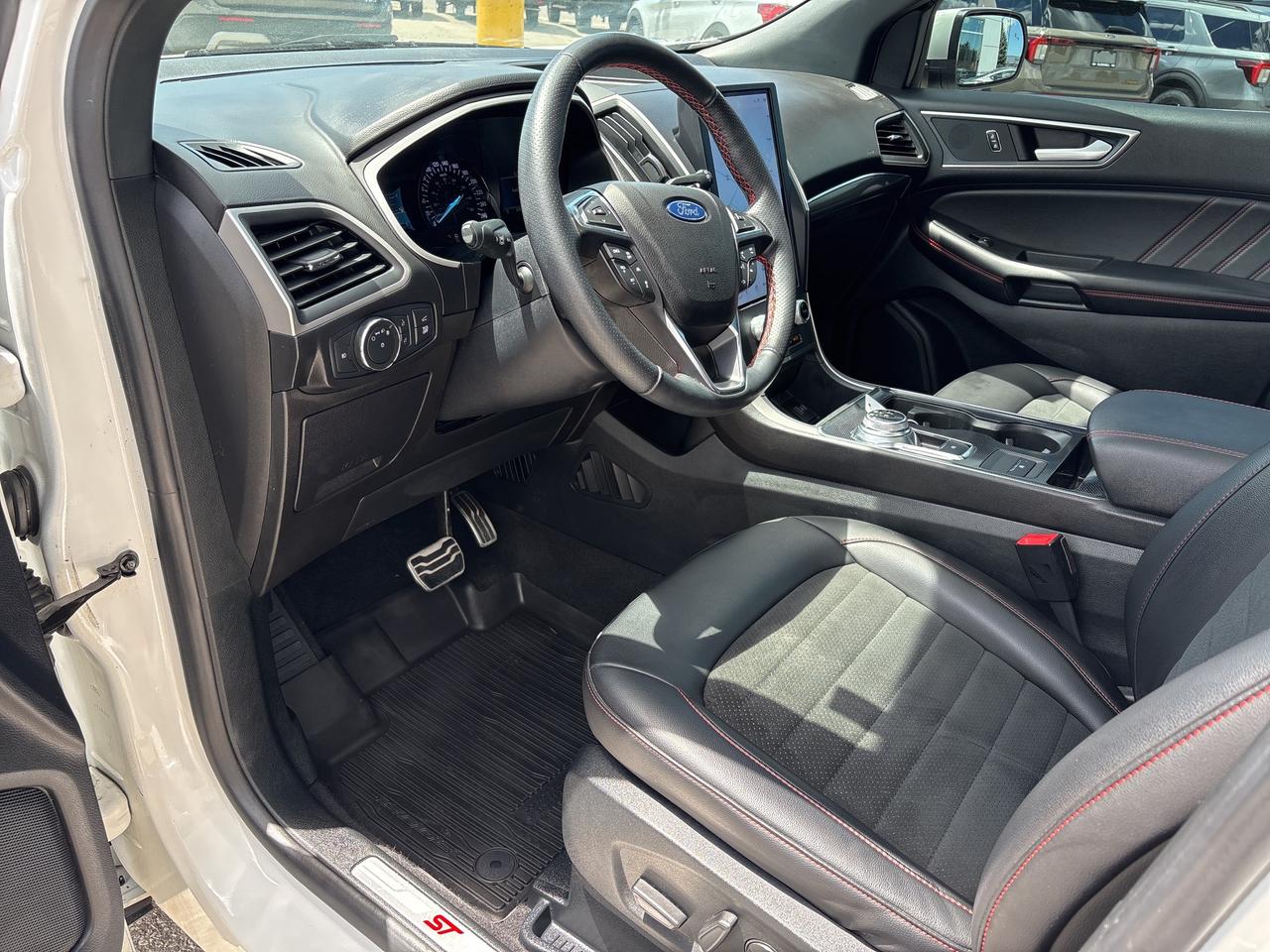 2021 Ford Edge ST Line Photo
