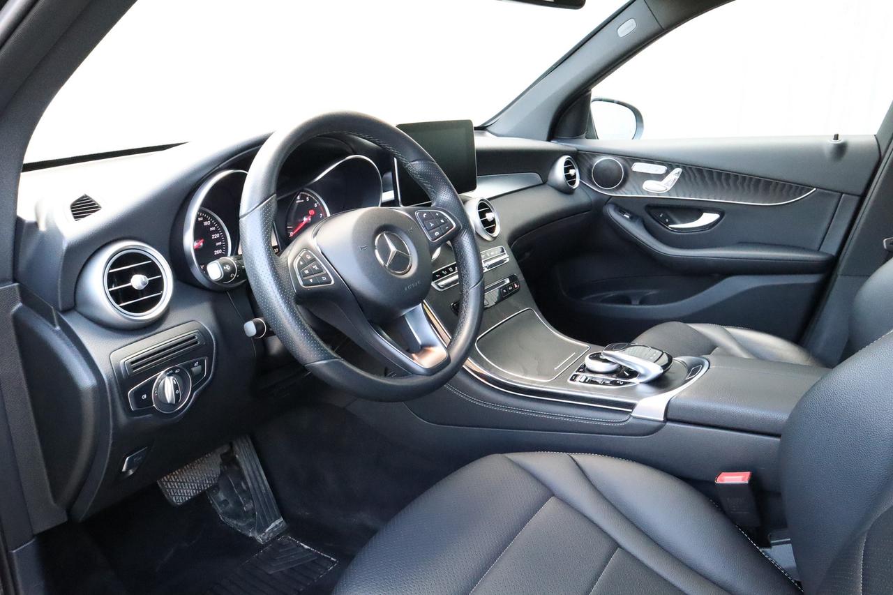 2018 Mercedes-Benz GLC  Photo