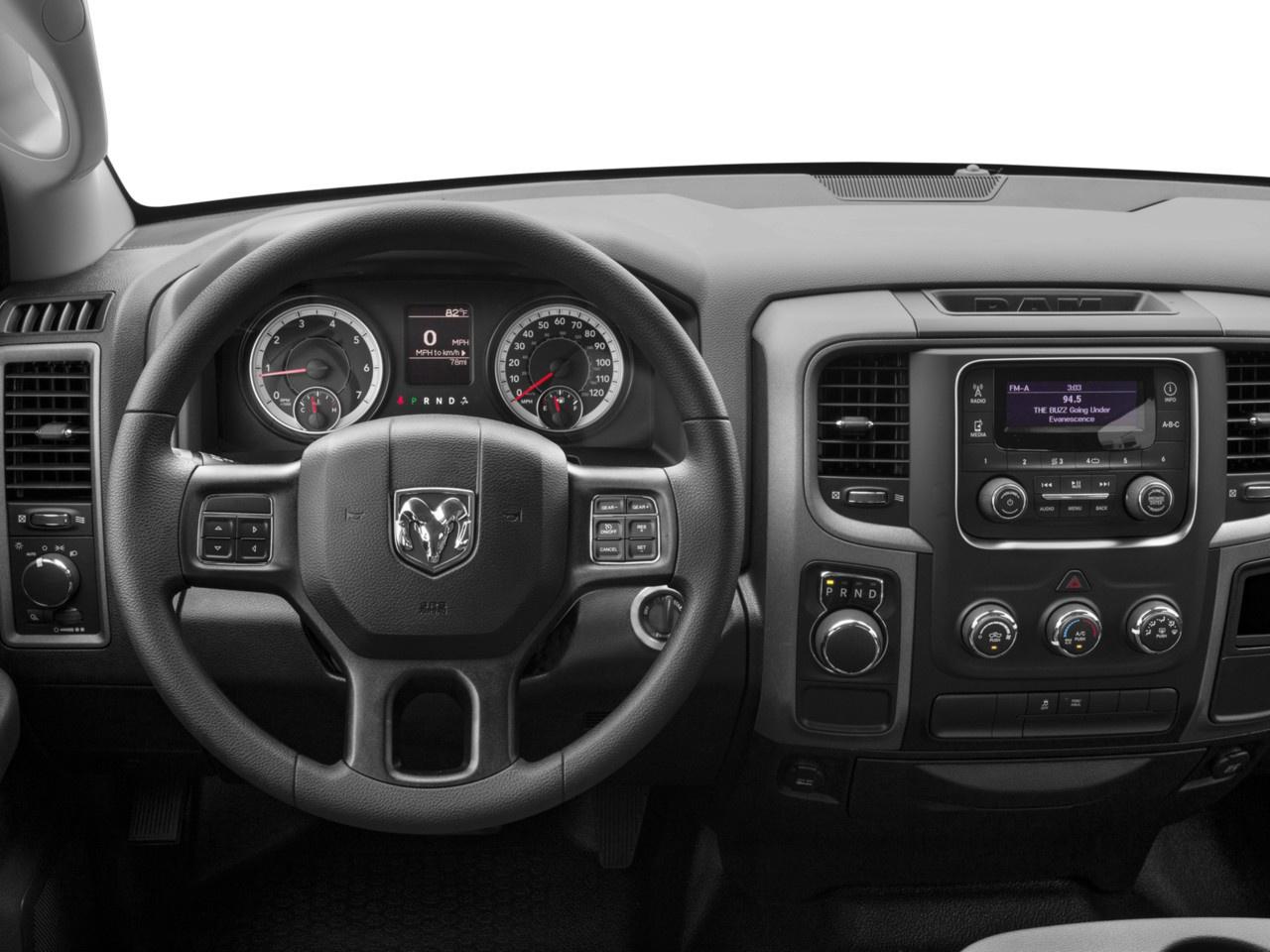 2017 RAM 1500 4WD Crew Cab 5.7 Ft Box Express Photo