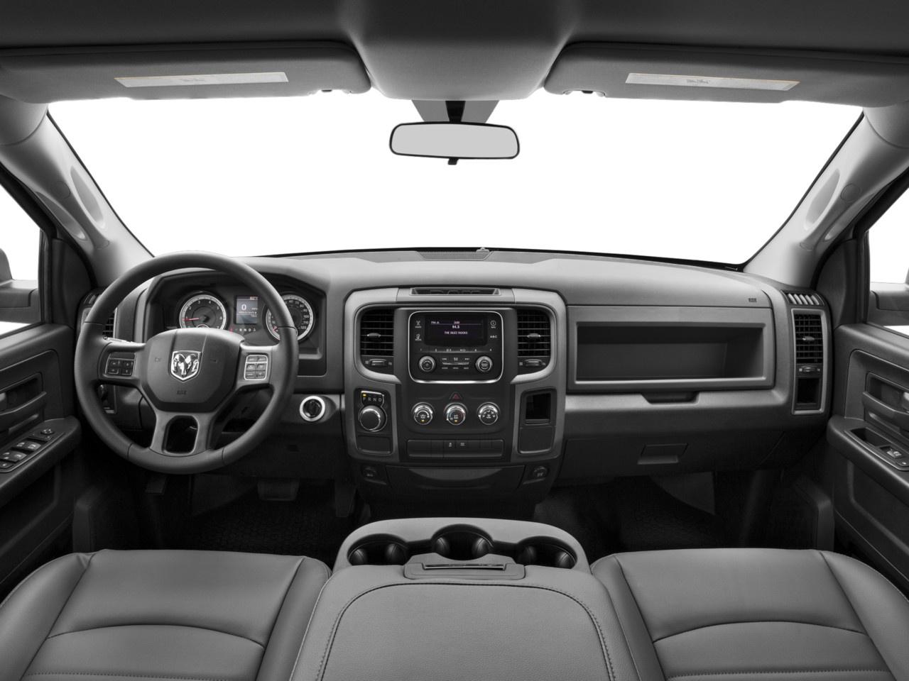 2017 RAM 1500 4WD Crew Cab 5.7 Ft Box Express Photo