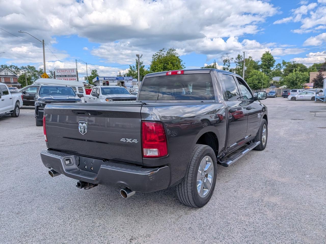 2020 RAM 1500 Classic EXPRESS CREW CAB SHORT BED Photo