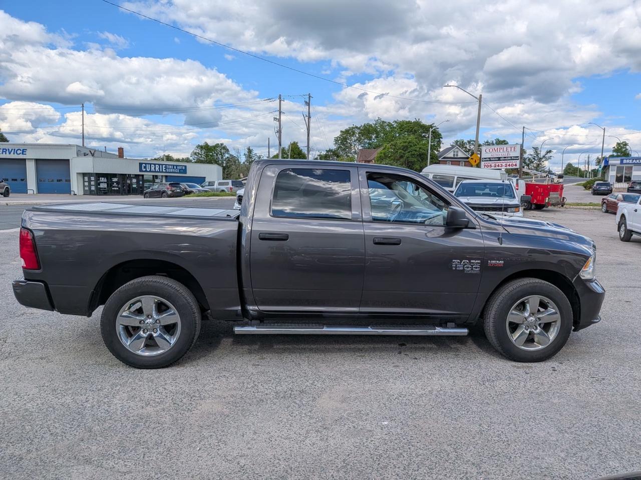 2020 RAM 1500 Classic EXPRESS CREW CAB SHORT BED Photo