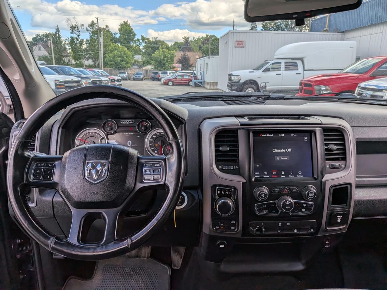 2020 RAM 1500 Classic EXPRESS CREW CAB SHORT BED Photo