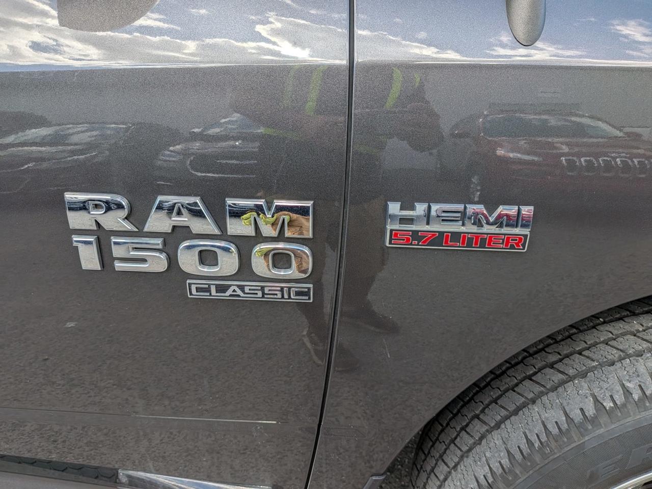 2020 RAM 1500 Classic EXPRESS CREW CAB SHORT BED Photo