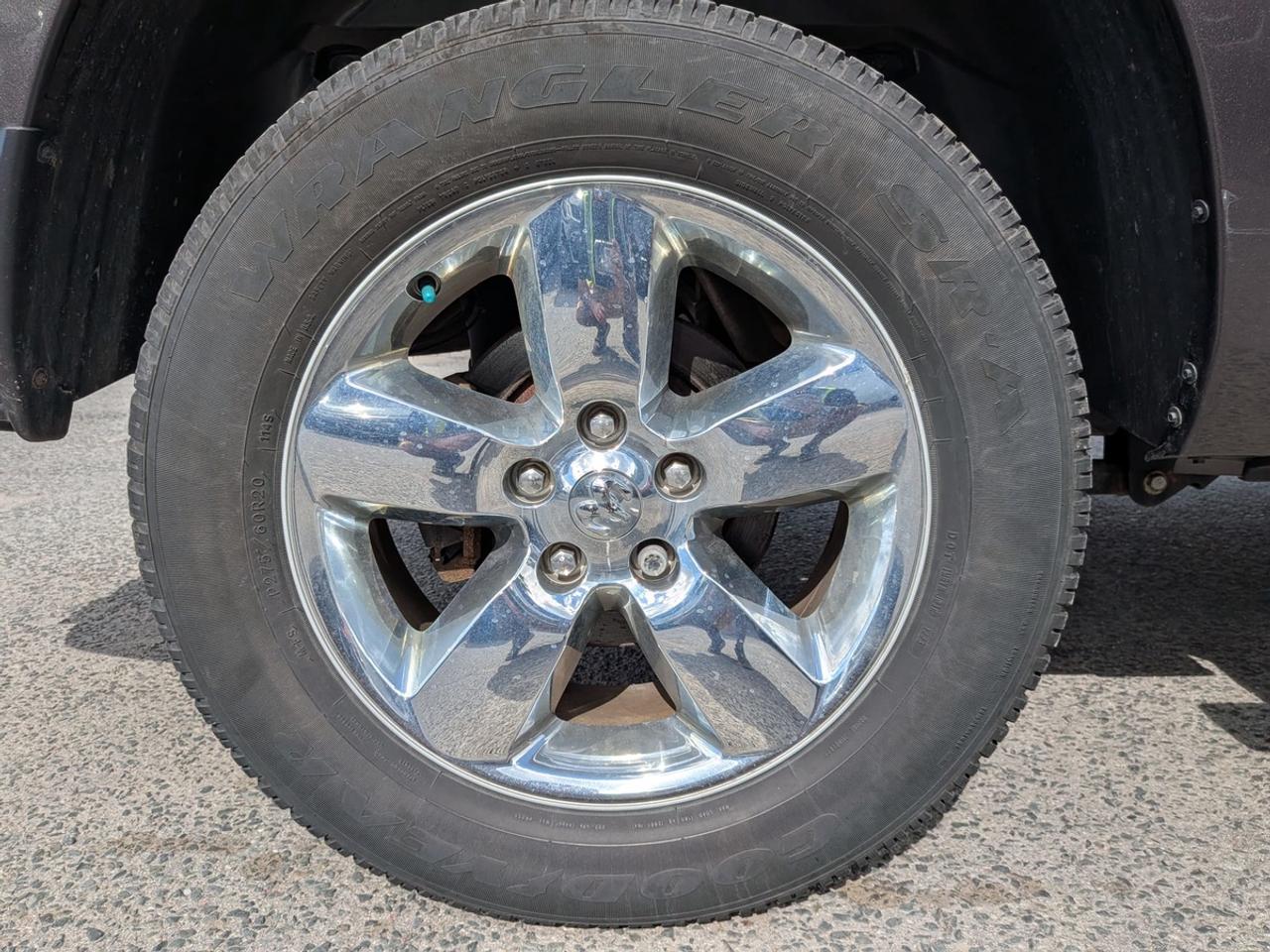 2020 RAM 1500 Classic EXPRESS CREW CAB SHORT BED Photo