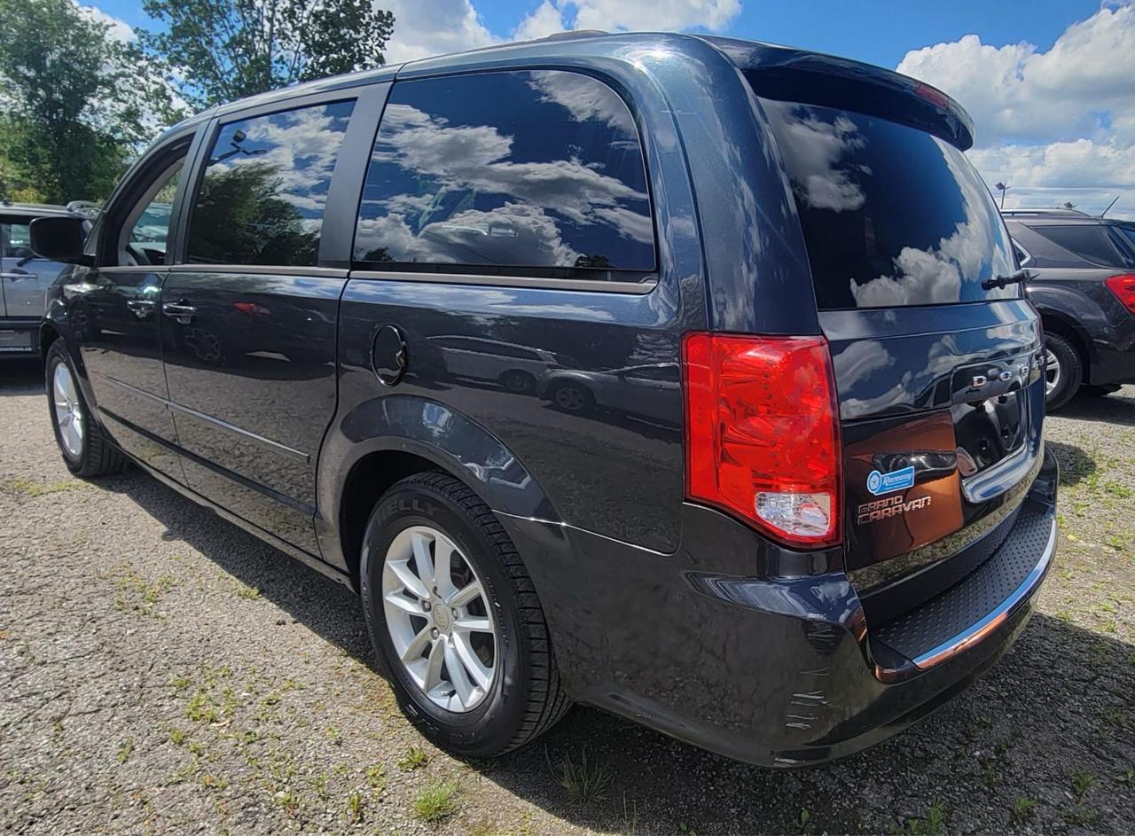2013 Dodge Grand Caravan SXT Photo