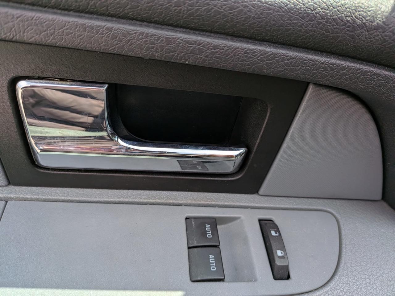 2014 Ford F-150 XLT REGULAR CAB LONG BED Photo
