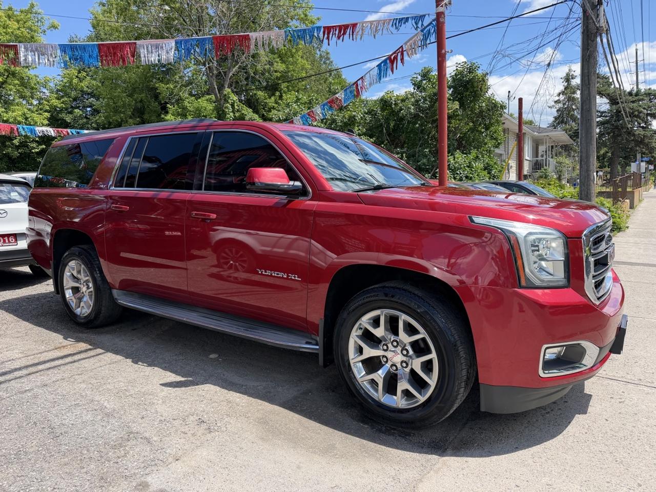2015 GMC Yukon XL SLT Photo
