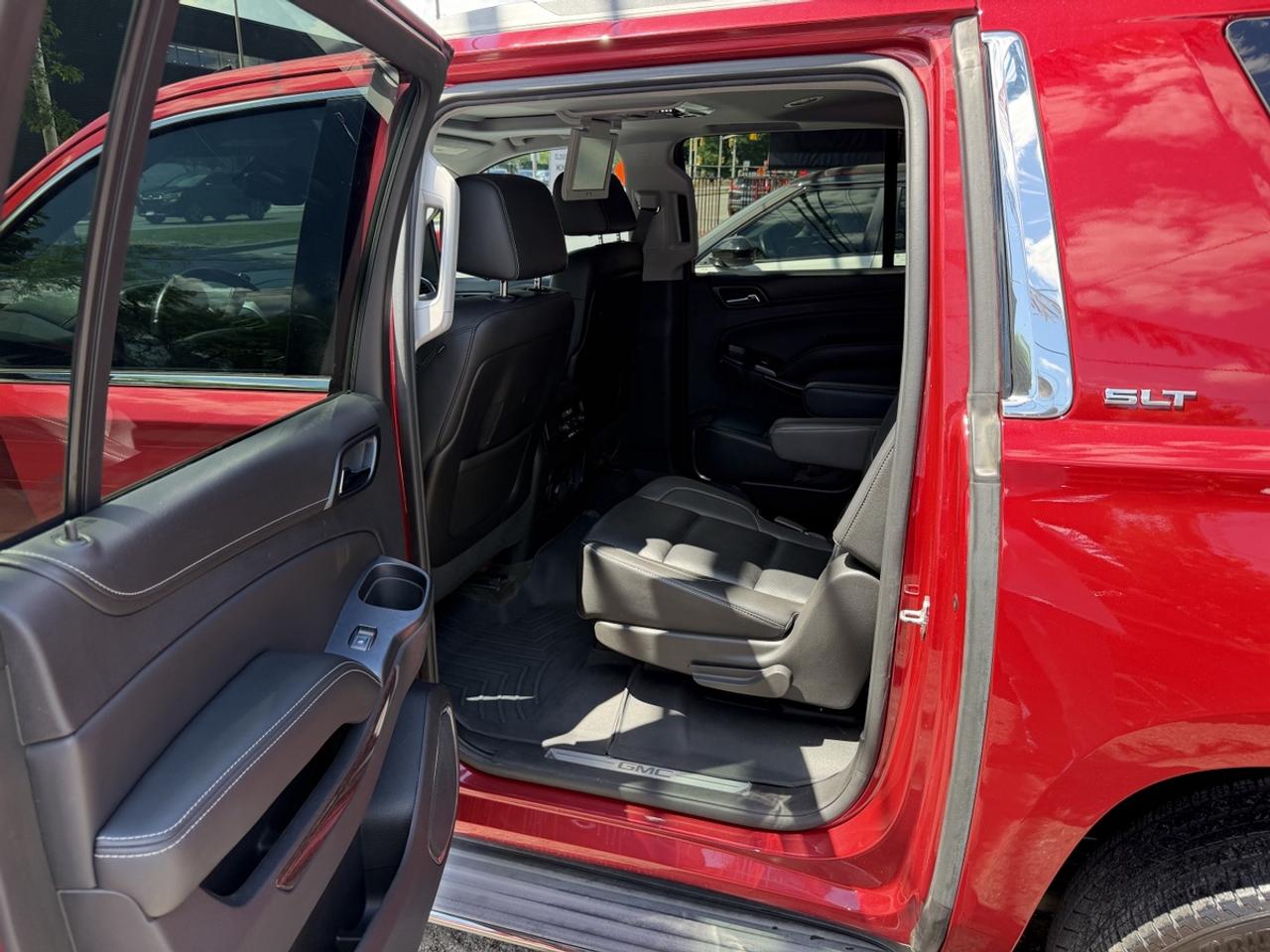 2015 GMC Yukon XL SLT Photo