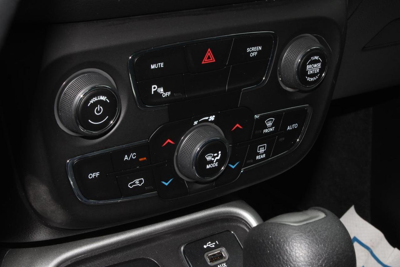 2019 Jeep Compass Sport 4x4  SiriusXM BkpCam ParkingSensors HtdSeats Photo