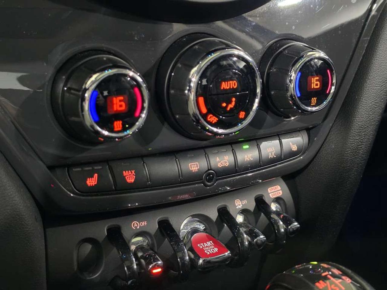 2018 MINI Cooper Countryman Cooper ALL4 AWD NO ACCIDENT ONTARIO VEHICLE BACKUP CAMERA SUNROOF REAR PARKING SENSOR New Brakes All Around Photo