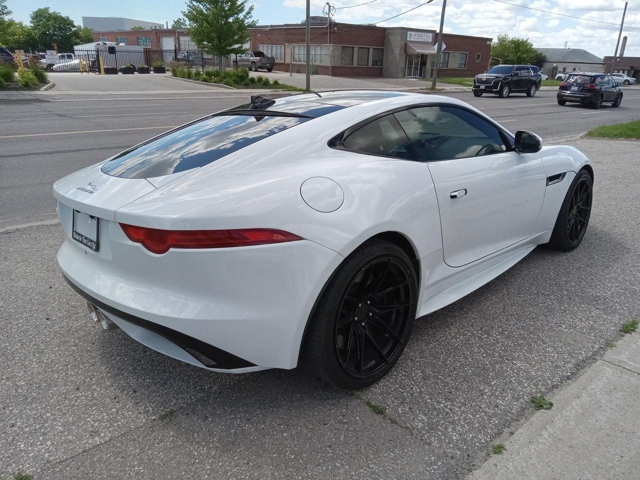 2017 Jaguar F-Type S Photo