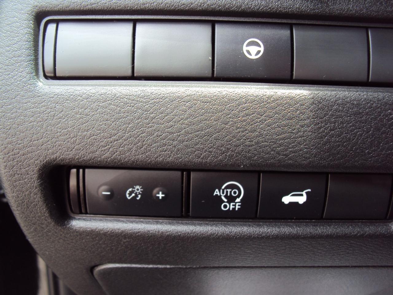 2024 Nissan Rogue SV Photo