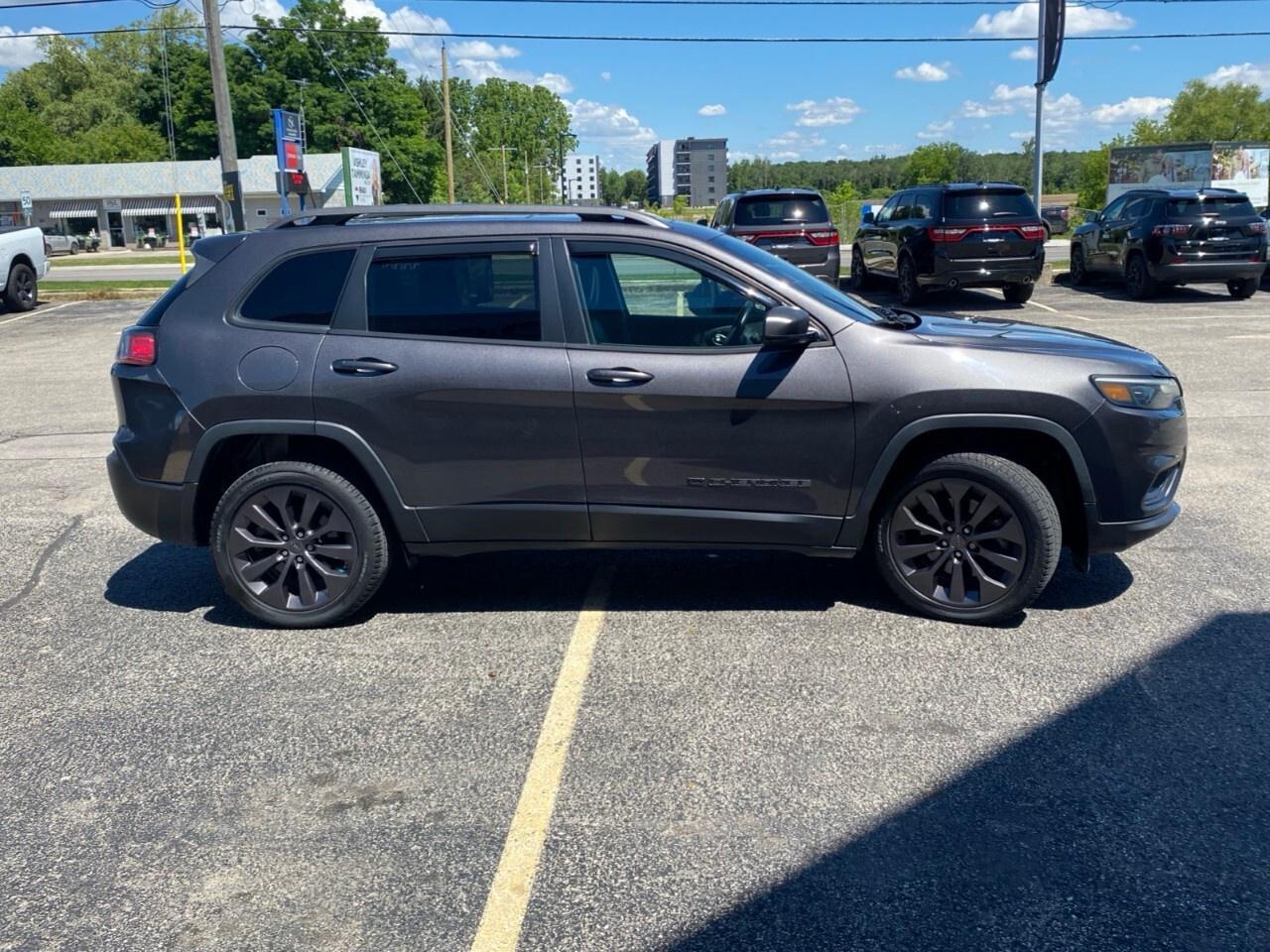2021 Jeep Cherokee 80th Anniversary 4x4 Photo